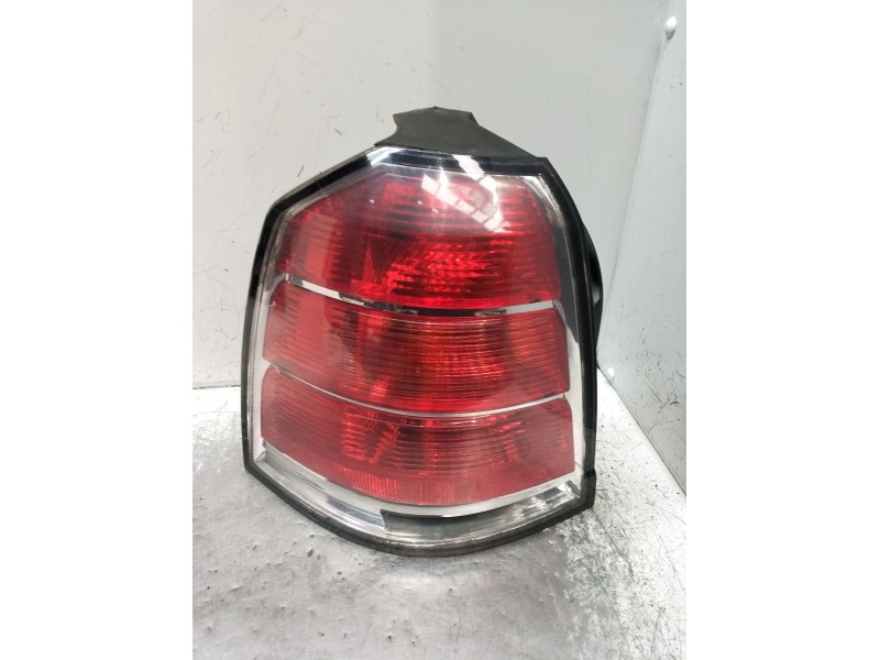 Recambio de piloto trasero izquierdo para opel zafira b furgoneta/monovolumen (a05) 1.9 cdti van (m75) referencia OEM IAM   05