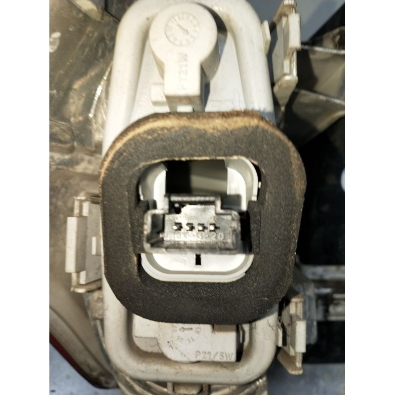 Recambio de piloto trasero derecho para citroën c4 picasso i monospace (ud_) 1.6 hdi referencia OEM IAM   06