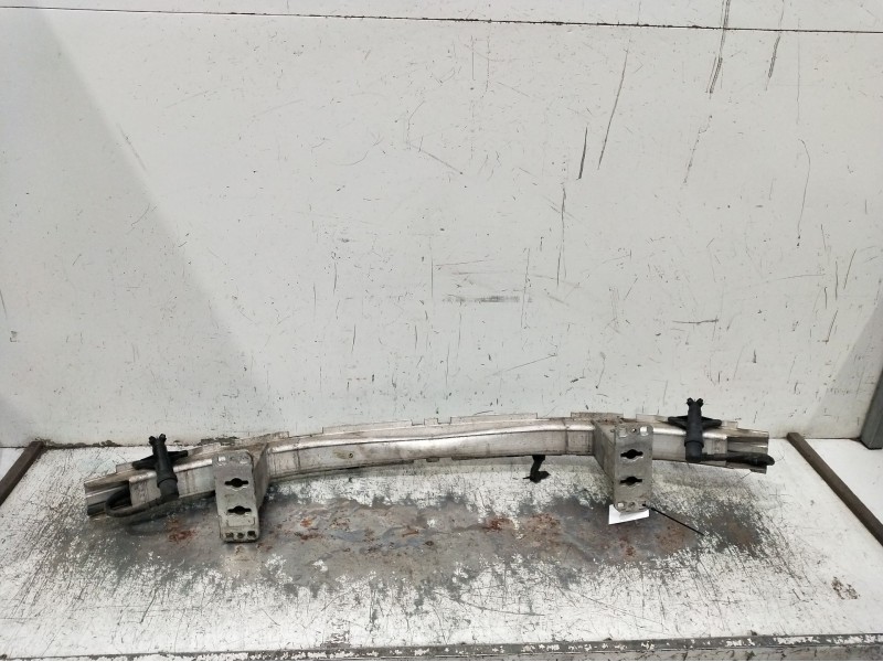 Recambio de refuerzo paragolpes delantero para bmw 5 (e60) 520 d referencia OEM IAM   07