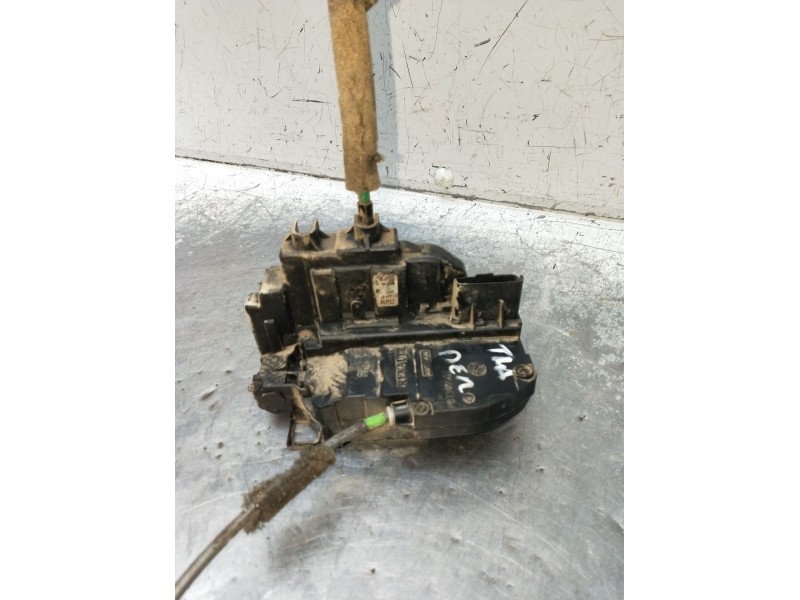 Recambio de motor cierre centralizado trasero derecho para nissan qashqai i (j10, nj10) 1.6 dci referencia OEM IAM   11 5P