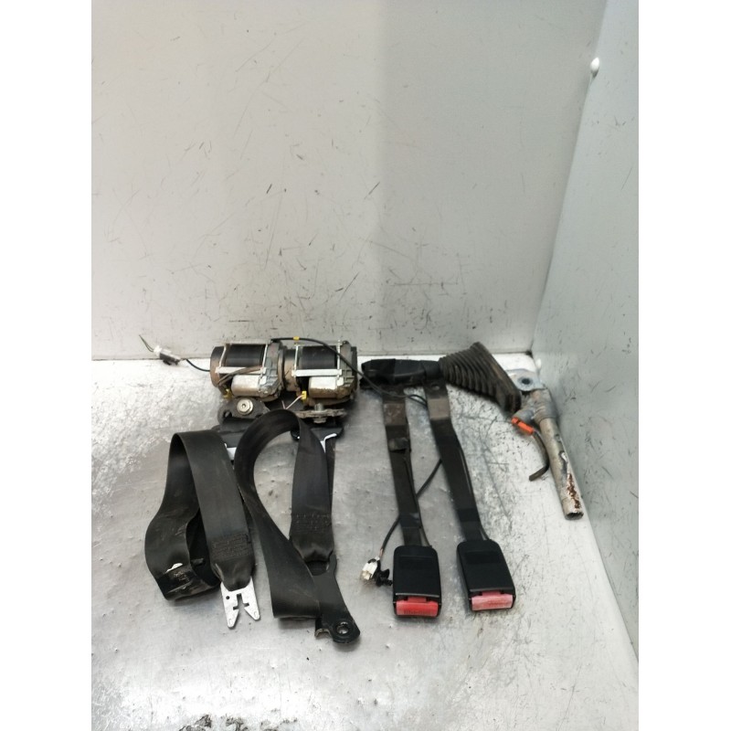 Recambio de juego cinturones delantero para nissan qashqai i (j10, nj10) 1.6 dci referencia OEM IAM  5P 11