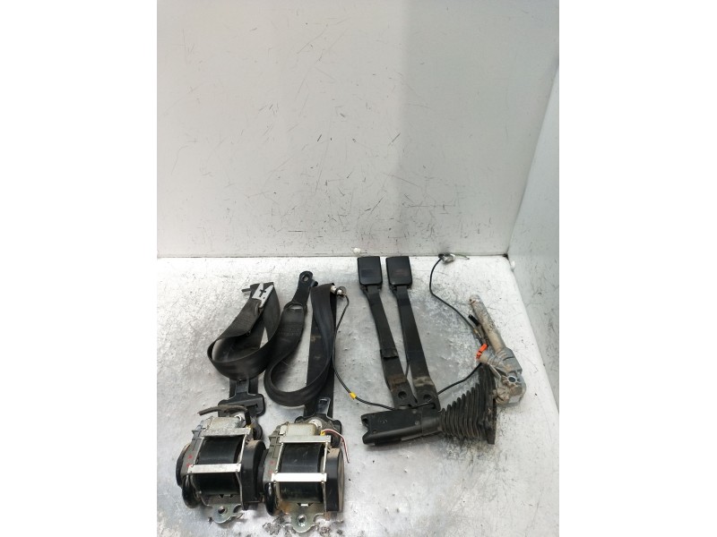 Recambio de juego cinturones delantero para nissan qashqai i (j10, nj10) 1.6 dci referencia OEM IAM  5P 11