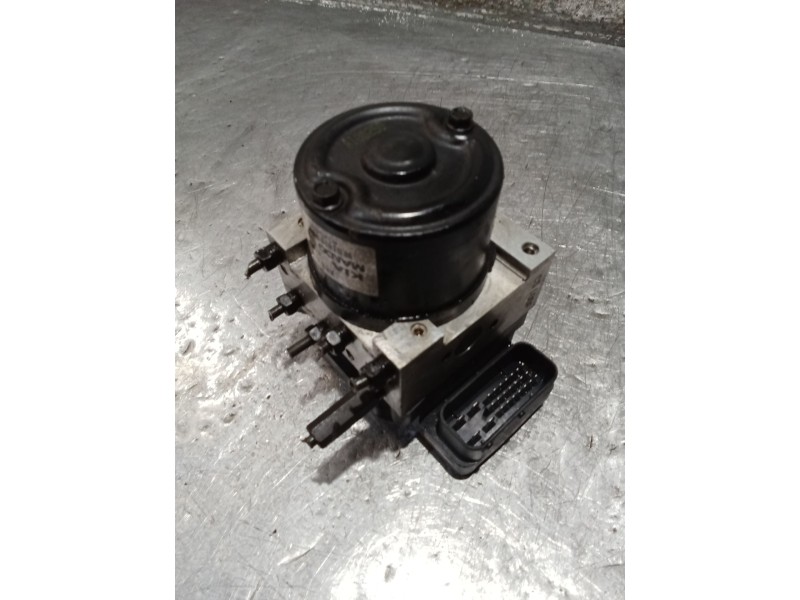 Recambio de abs para kia carnival ii (gq) 2.9 crdi referencia OEM IAM 2K56T437A0 BH60104700 01