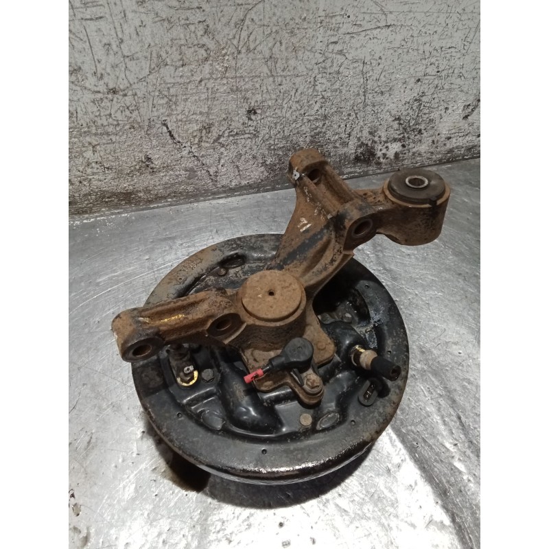 Recambio de mangueta trasera derecha para hyundai matrix (fc) 1.5 crdi vgt referencia OEM IAM   04