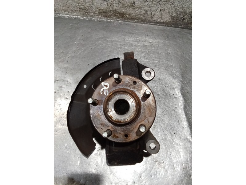 Recambio de mangueta delantera derecha para kia carnival ii (gq) 2.9 crdi referencia OEM IAM   01