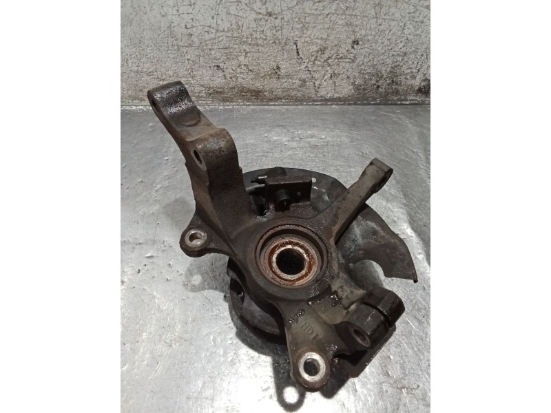 Recambio de mangueta delantera derecha para kia carnival ii (gq) 2.9 crdi referencia OEM IAM   01