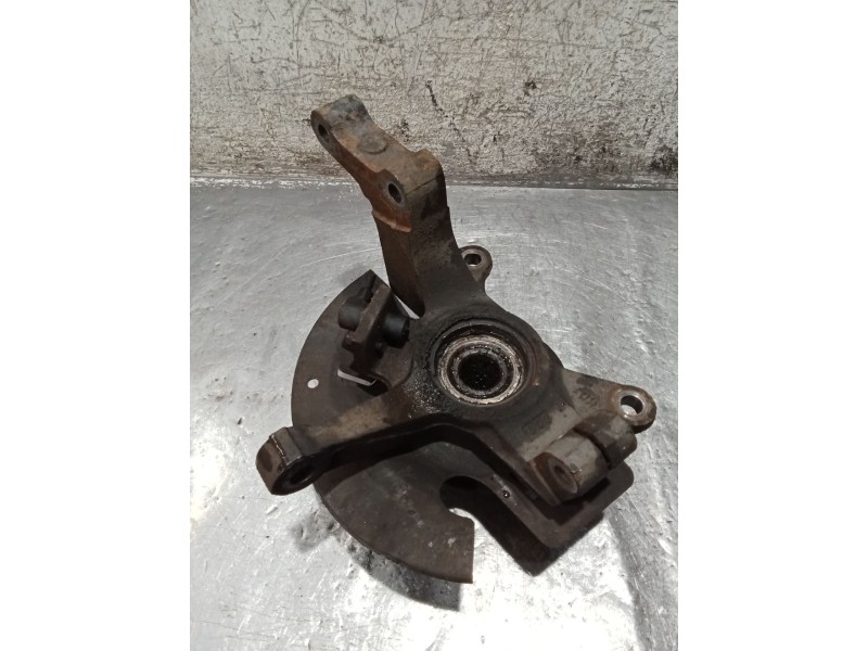 Recambio de mangueta delantera izquierda para kia carnival ii (gq) 2.9 crdi referencia OEM IAM   01