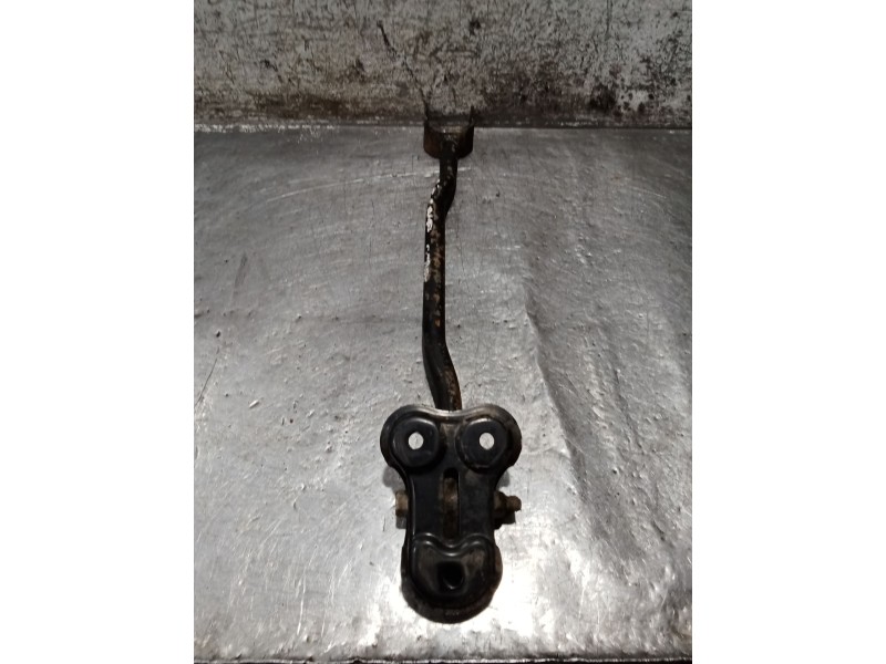 Recambio de brazo suspension inferior trasero izquierdo para hyundai matrix (fc) 1.5 crdi vgt referencia OEM IAM   04