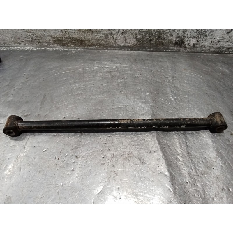 Recambio de brazo suspension superior trasero derecho para hyundai matrix (fc) 1.5 crdi vgt referencia OEM IAM  04 ANTERIOR
