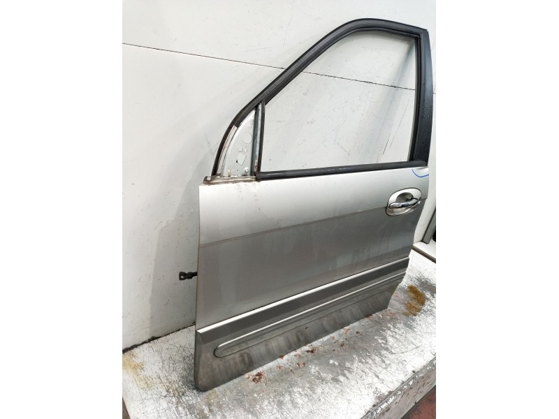 Recambio de puerta delantera izquierda para kia carnival ii (gq) 2.9 crdi referencia OEM IAM VER FOTOS 5P 01
