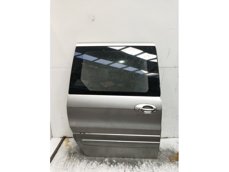 Recambio de puerta lateral corredera derecha para kia carnival ii (gq) 2.9 crdi referencia OEM IAM  5P 01
