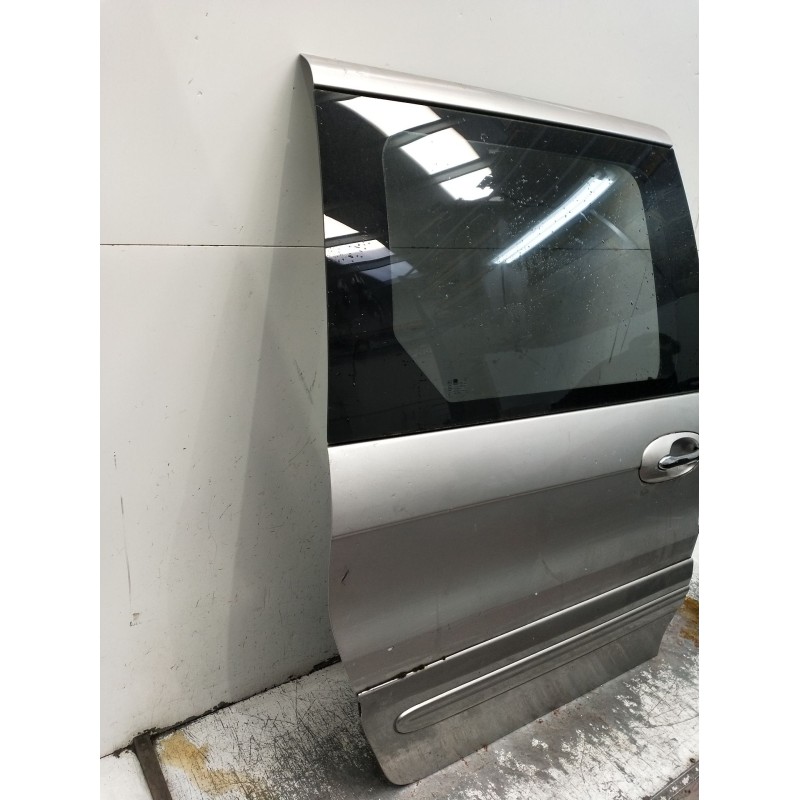 Recambio de puerta lateral corredera derecha para kia carnival ii (gq) 2.9 crdi referencia OEM IAM  5P 01