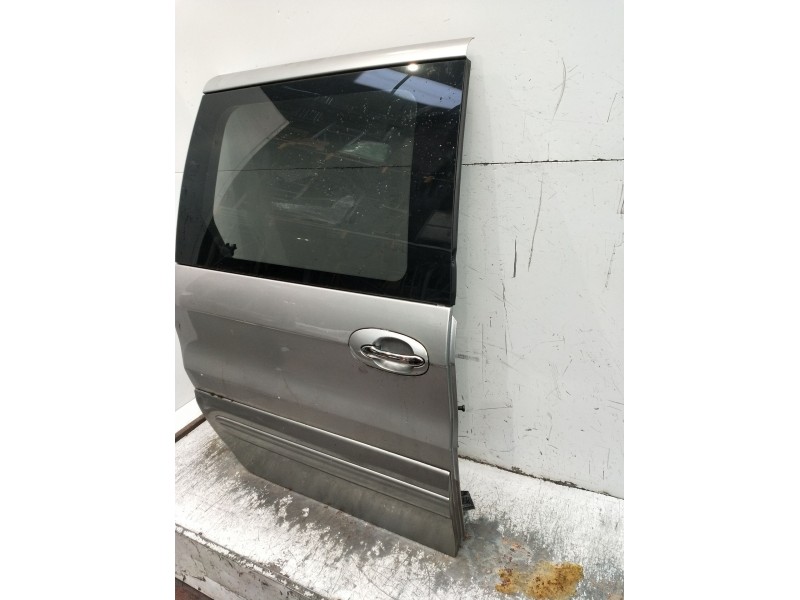 Recambio de puerta lateral corredera derecha para kia carnival ii (gq) 2.9 crdi referencia OEM IAM  5P 01