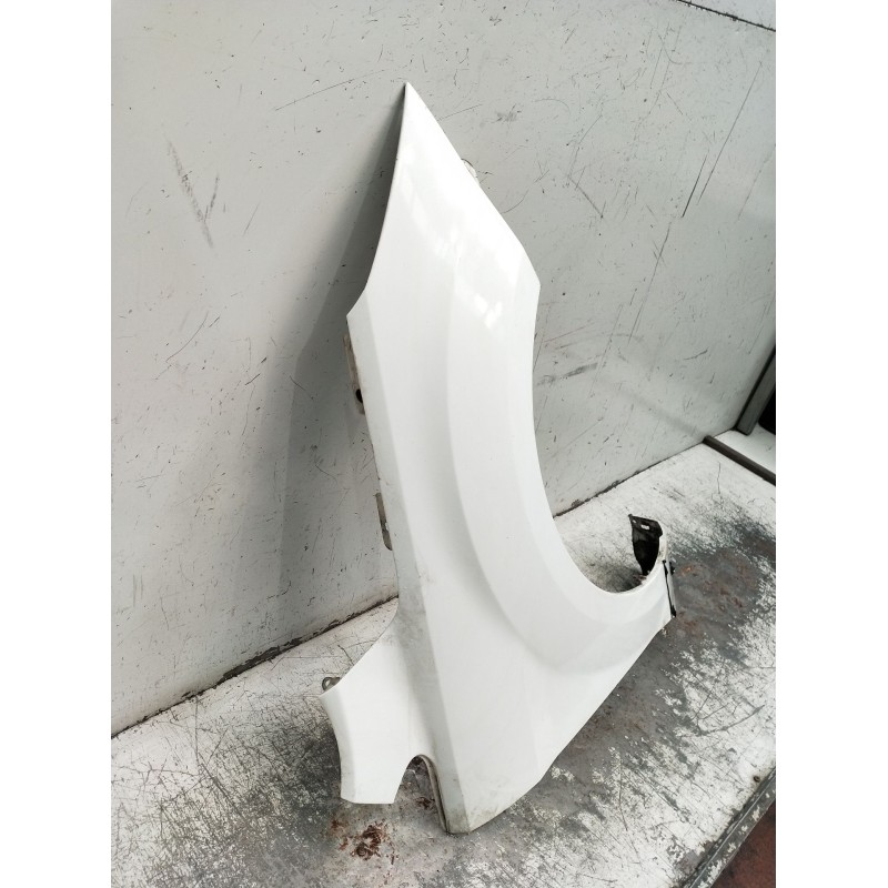 Recambio de aleta delantera derecha para peugeot 308 sw i (4e_, 4h_) 2.0 hdi referencia OEM IAM   07