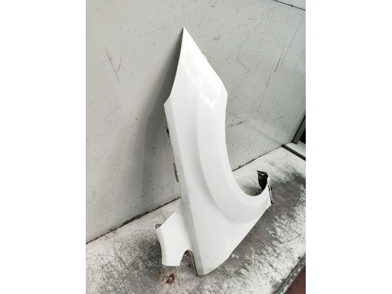 Recambio de aleta delantera derecha para peugeot 308 sw i (4e_, 4h_) 2.0 hdi referencia OEM IAM   07