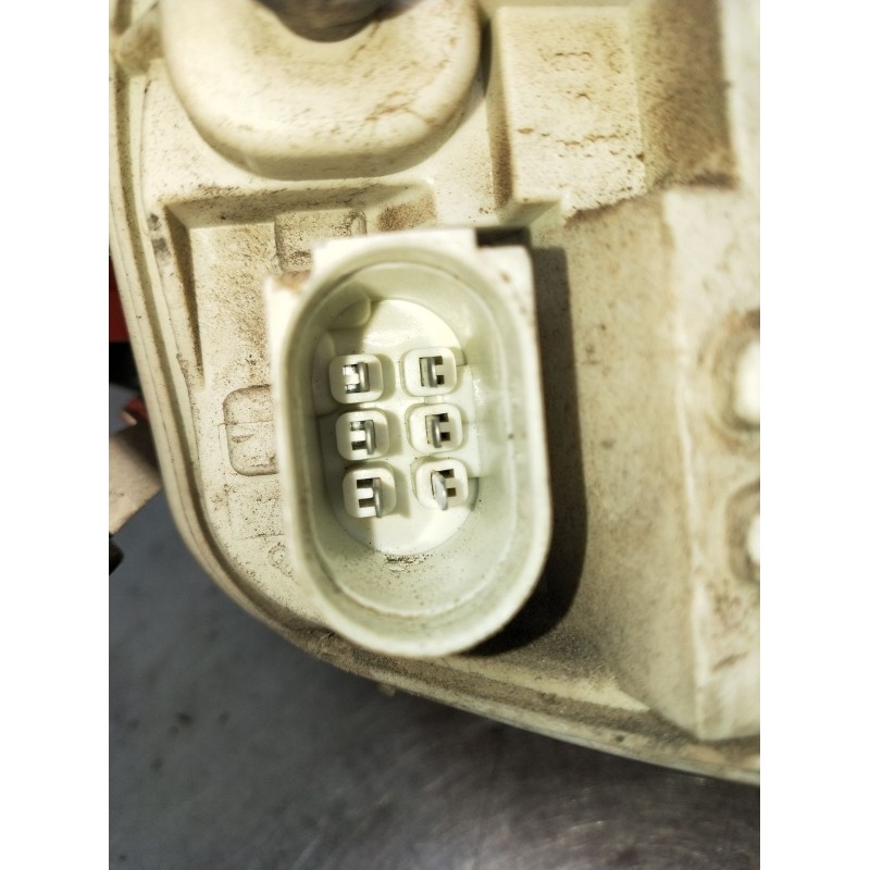 Recambio de piloto trasero izquierdo para audi a3 sportback (8pa) 1.9 tdi referencia OEM IAM 8P4945095E  04