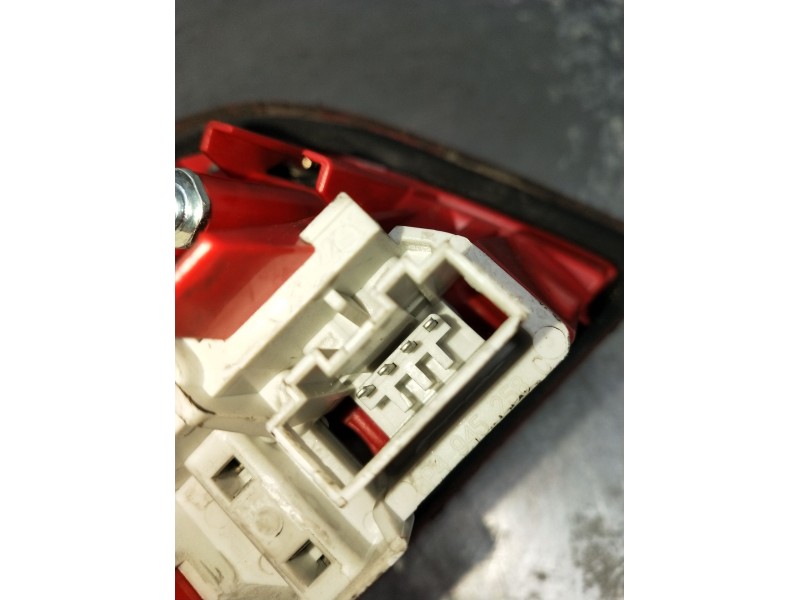 Recambio de piloto trasero derecho interior para audi a3 sportback (8pa) 1.9 tdi referencia OEM IAM   04