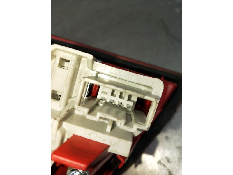 Recambio de piloto trasero izquierdo interior para audi a3 sportback (8pa) 1.9 tdi referencia OEM IAM  VER FOTOS 04