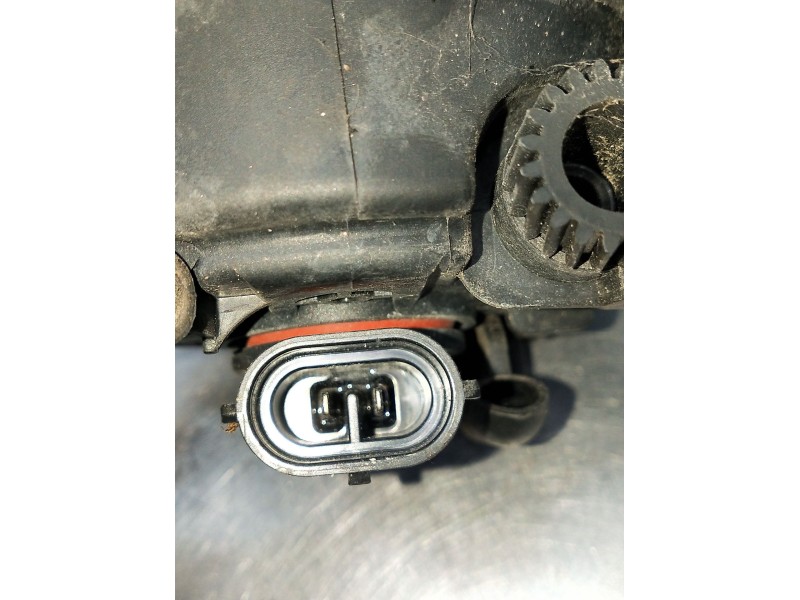 Recambio de faro antiniebla derecho para audi a3 sportback (8pa) 1.9 tdi referencia OEM IAM 89203962 8E0941700C 04