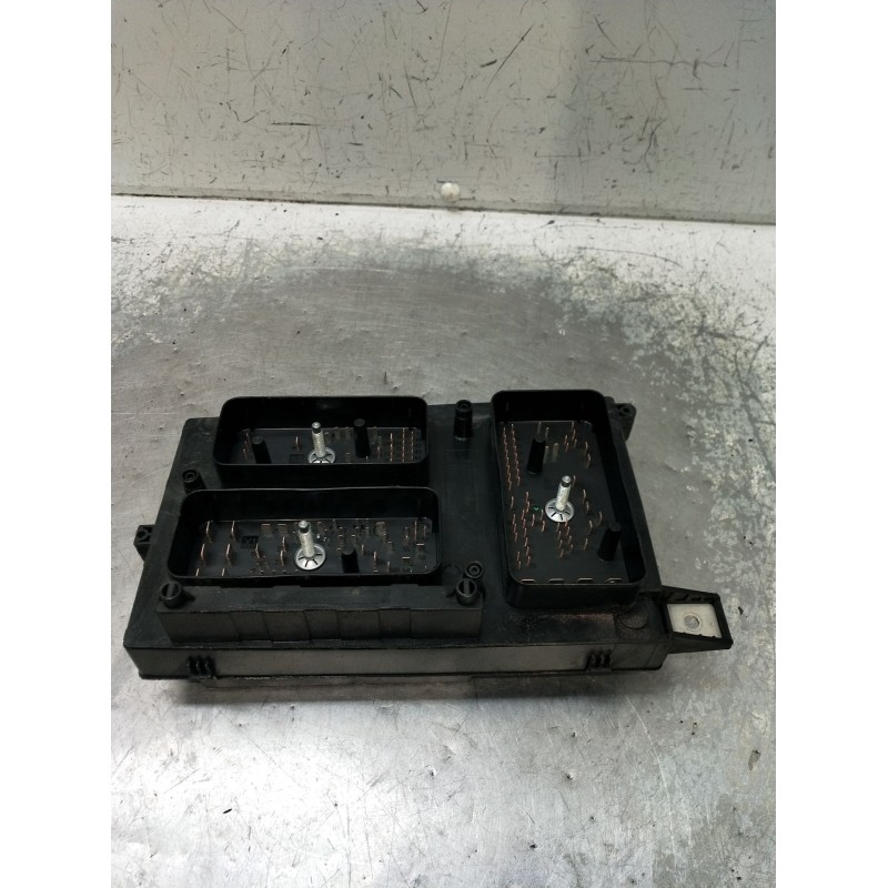 Recambio de caja reles / fusibles para opel astra h gtc (a04) 1.9 cdti (l08) referencia OEM IAM 5DK00946430 13250232 07