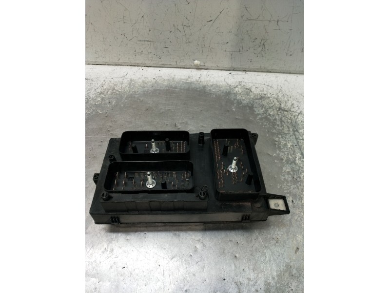 Recambio de caja reles / fusibles para opel astra h gtc (a04) 1.9 cdti (l08) referencia OEM IAM 5DK00946430 13250232 07