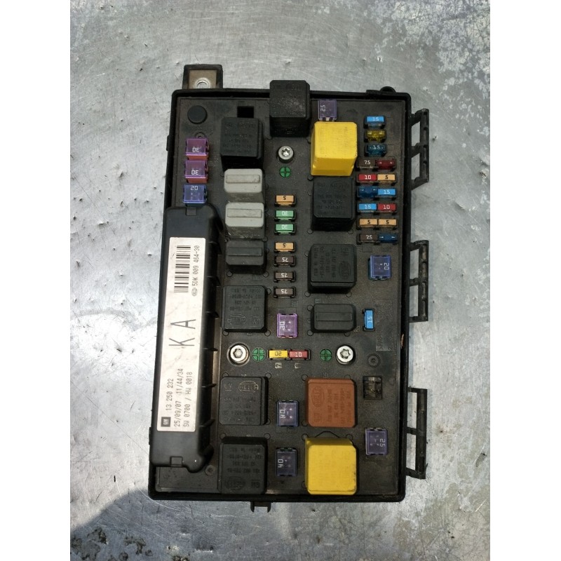 Recambio de caja reles / fusibles para opel astra h gtc (a04) 1.9 cdti (l08) referencia OEM IAM 5DK00946430 13250232 07