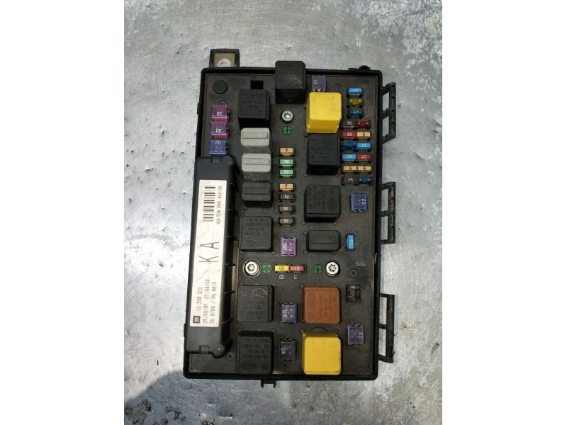 Recambio de caja reles / fusibles para opel astra h gtc (a04) 1.9 cdti (l08) referencia OEM IAM 5DK00946430 13250232 07