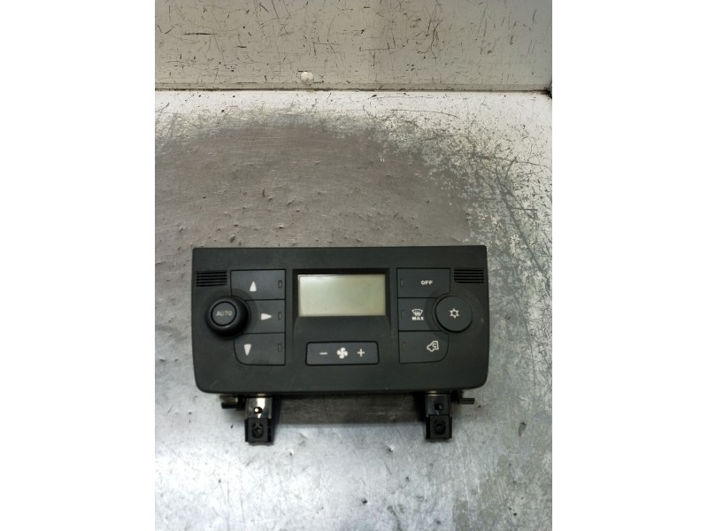 Recambio de mando calefaccion / aire acondicionado para peugeot boxer caja/chasis 2.2 hdi 120 referencia OEM IAM 735421145 A8301