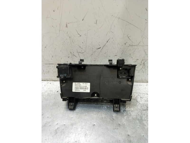 Recambio de mando calefaccion / aire acondicionado para peugeot boxer caja/chasis 2.2 hdi 120 referencia OEM IAM 735421145 A8301