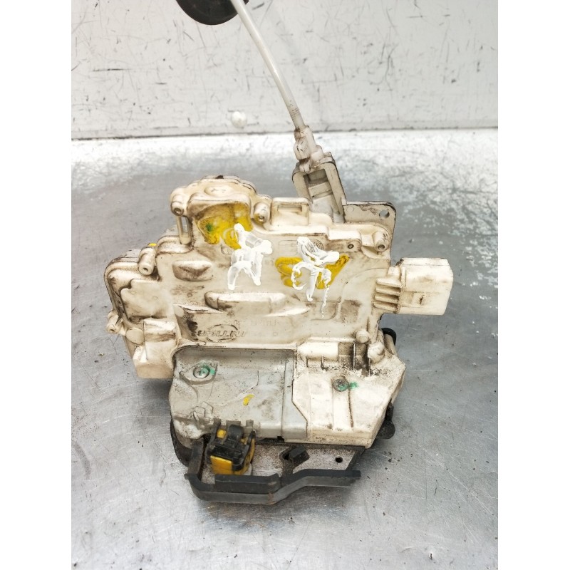 Recambio de motor cierre centralizado delantero derecho para audi a3 sportback (8pa) 1.9 tdi referencia OEM IAM  5P 04