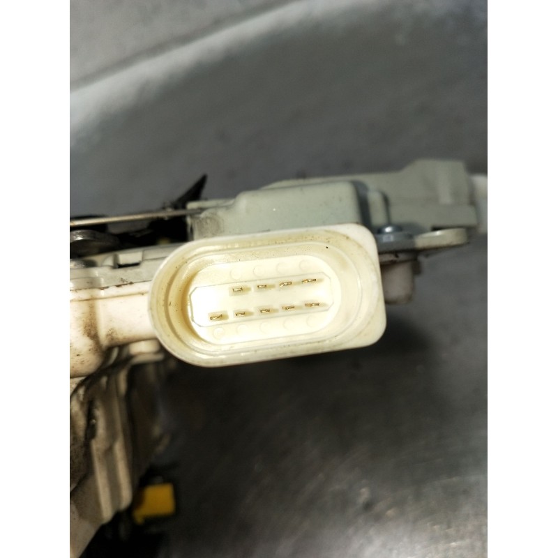 Recambio de motor cierre centralizado delantero izquierdo para audi a3 sportback (8pa) 1.9 tdi referencia OEM IAM  5P 04
