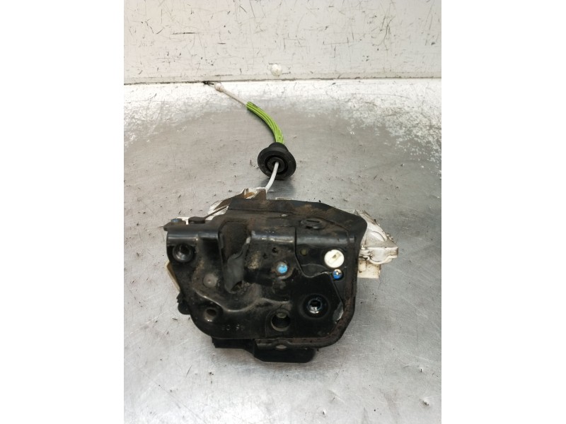 Recambio de motor cierre centralizado trasero derecho para audi a3 sportback (8pa) 1.9 tdi referencia OEM IAM  5P 04