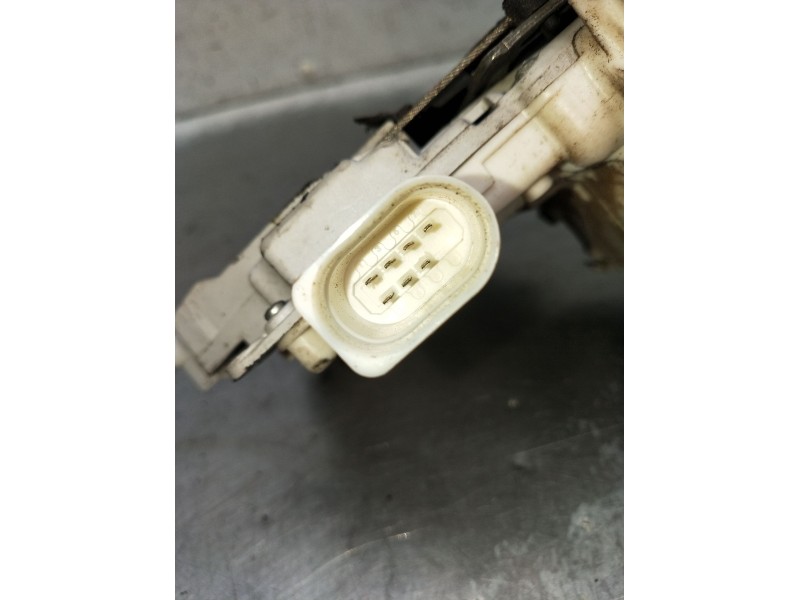 Recambio de motor cierre centralizado trasero derecho para audi a3 sportback (8pa) 1.9 tdi referencia OEM IAM  5P 04