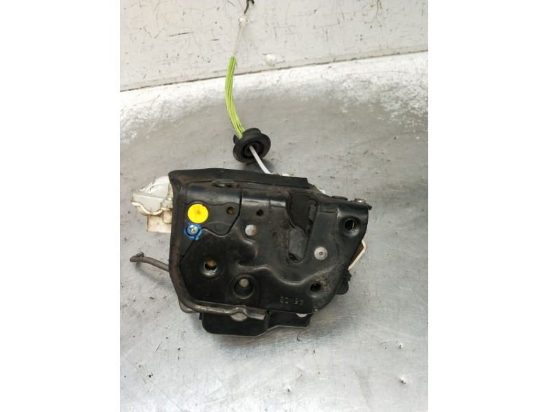 Recambio de motor cierre centralizado trasero izquierdo para audi a3 sportback (8pa) 1.9 tdi referencia OEM IAM 4F0839015 5P 04