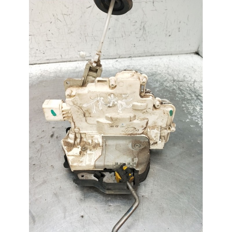 Recambio de motor cierre centralizado trasero izquierdo para audi a3 sportback (8pa) 1.9 tdi referencia OEM IAM 4F0839015 5P 04
