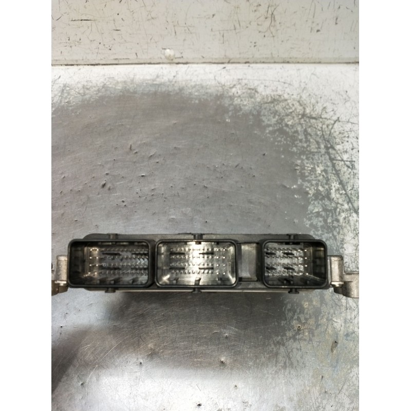 Recambio de centralita motor uce para dacia sandero ii (b8_) 1.5 dci referencia OEM IAM 237100703R 237101862R 28304879 12