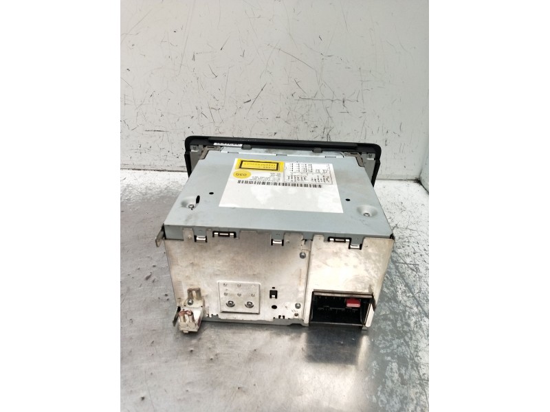 Recambio de sistema audio / radio cd para audi a3 sportback (8pa) 1.9 tdi referencia OEM IAM 8P0035186P 7647026380 04