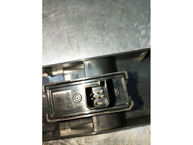 Recambio de mando elevalunas delantero derecho para opel astra h gtc (a04) 1.9 cdti (l08) referencia OEM IAM 13228709 3P 07