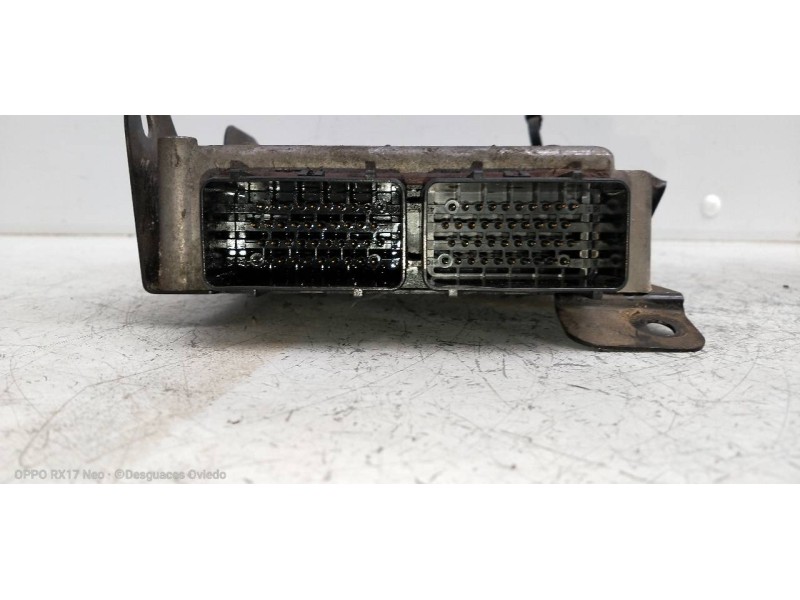 Recambio de centralita motor uce para chrysler neon (pl) 2.0 le referencia OEM IAM 04745004  