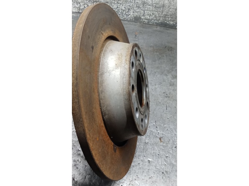 Recambio de disco freno trasero para volkswagen passat cc b6 (357) 2.0 tdi referencia OEM IAM   08