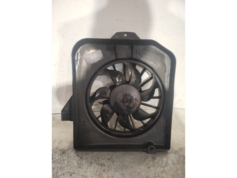 Recambio de electroventilador para chrysler voyager (rg) 3.3 lx grand voyager referencia OEM IAM 2326503802  