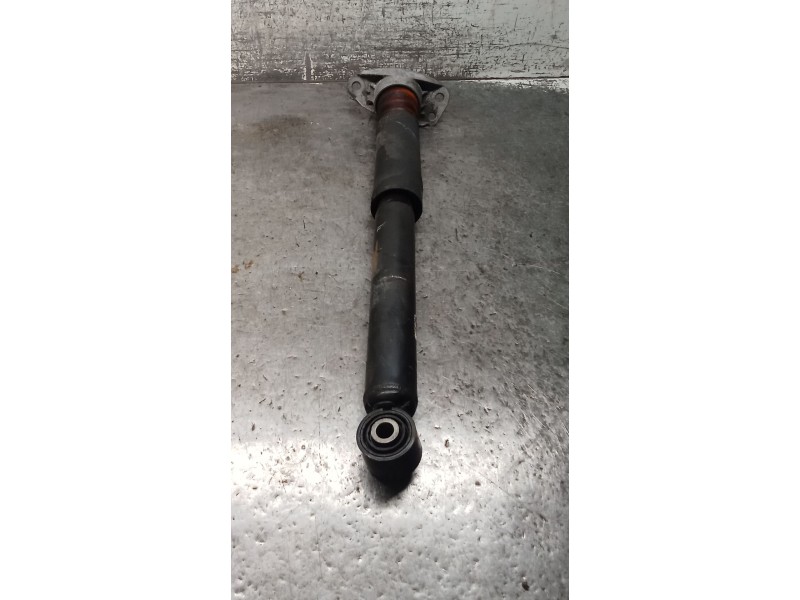 Recambio de amortiguador trasero derecho para volkswagen passat cc b6 (357) 2.0 tdi referencia OEM IAM   08