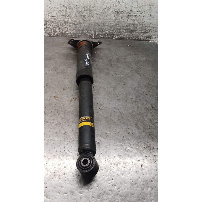Recambio de amortiguador trasero derecho para volkswagen passat cc b6 (357) 2.0 tdi referencia OEM IAM   08