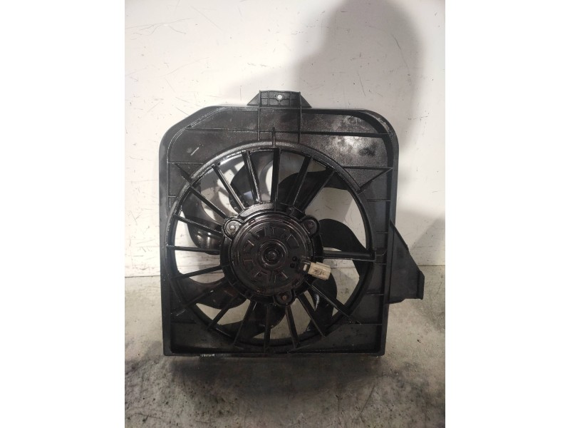 Recambio de electroventilador para chrysler voyager (rg) 3.3 lx grand voyager referencia OEM IAM 2326503802  