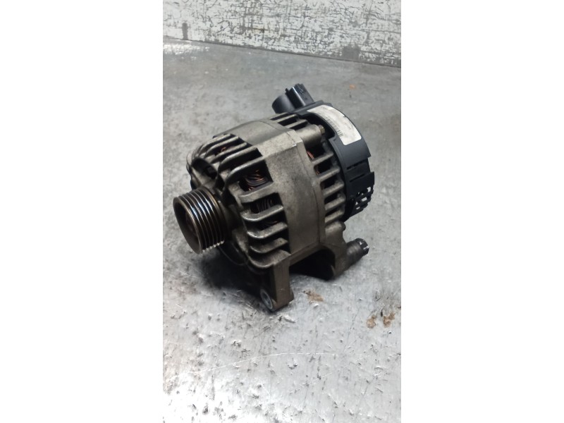 Recambio de alternador para peugeot 206 hatchback (2a/c) 1.4 i referencia OEM IAM 9641398480 63321733 