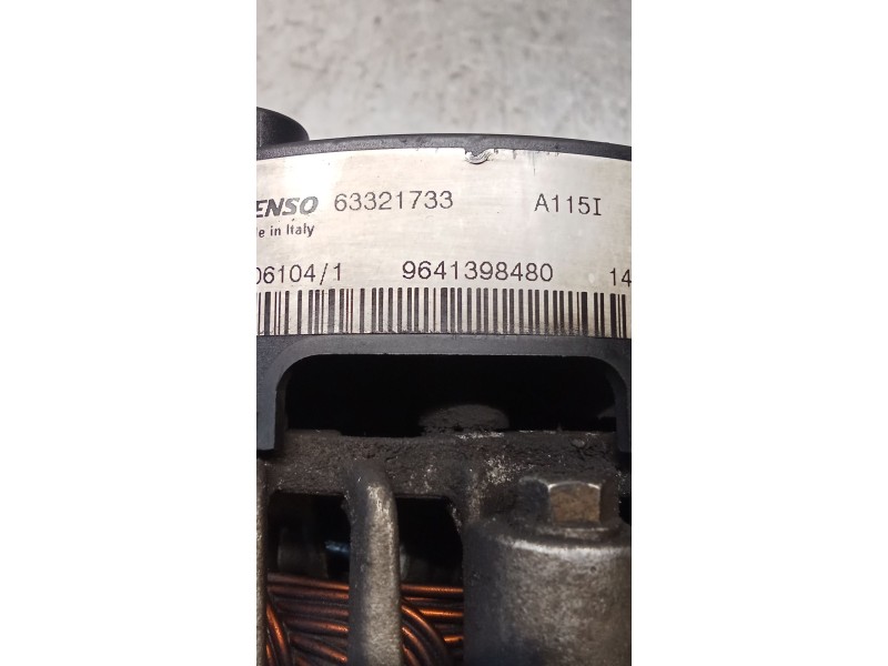 Recambio de alternador para peugeot 206 hatchback (2a/c) 1.4 i referencia OEM IAM 9641398480 63321733 