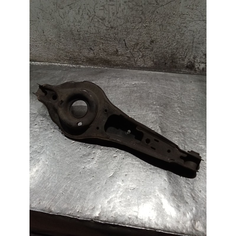 Recambio de brazo suspension inferior trasero derecho para ford focus ii (da_, hcp, dp) 1.6 ti referencia OEM IAM  04 POSTERIOR