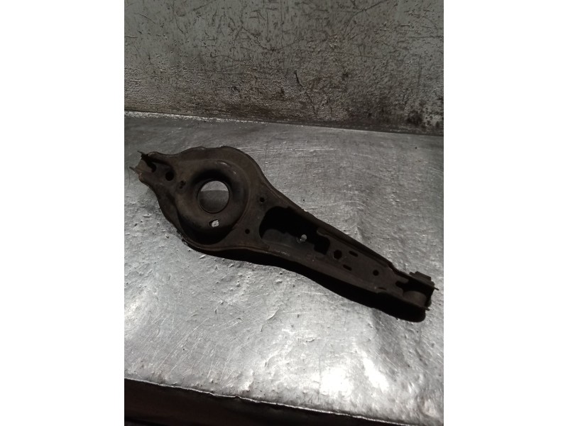Recambio de brazo suspension inferior trasero derecho para ford focus ii (da_, hcp, dp) 1.6 ti referencia OEM IAM  04 POSTERIOR