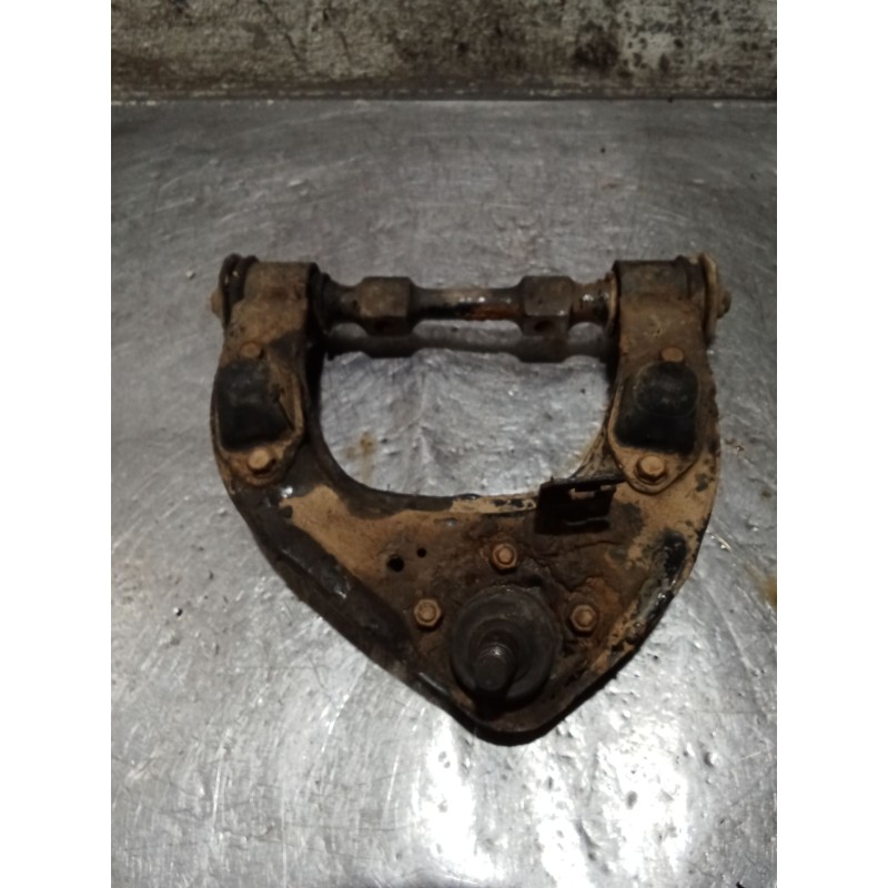 Recambio de brazo suspension superior delantero derecho para mitsubishi galloper (jk-01) 2.5 td intercooler referencia OEM IAM  