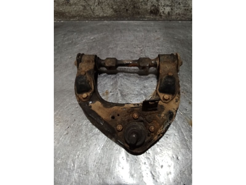 Recambio de brazo suspension superior delantero derecho para mitsubishi galloper (jk-01) 2.5 td intercooler referencia OEM IAM  